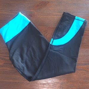Capri workout pants